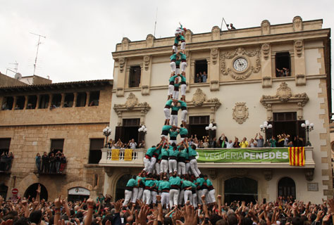 Els verds coronen el tercer 3de10 amb folre i manilles de la ... - VilaWeb